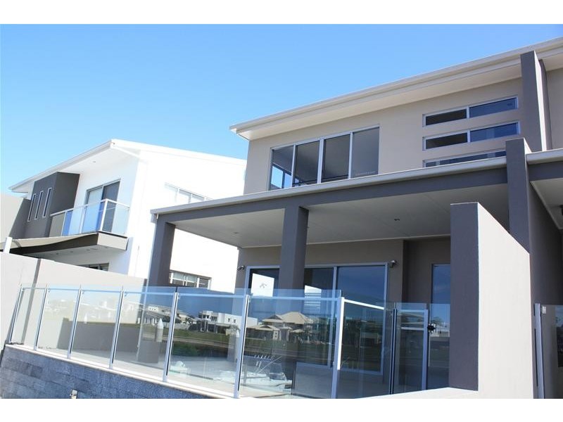 2/29 South Quay Drive, Biggera Waters QLD 4216