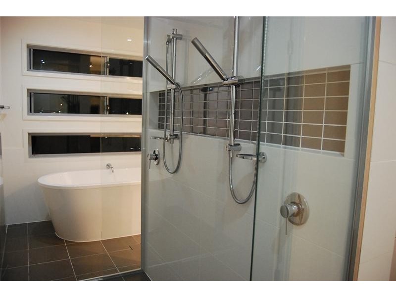 2/29 South Quay Drive, Biggera Waters QLD 4216