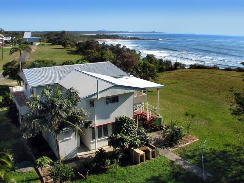 4 Banksia Street, Minnie Water NSW 2462