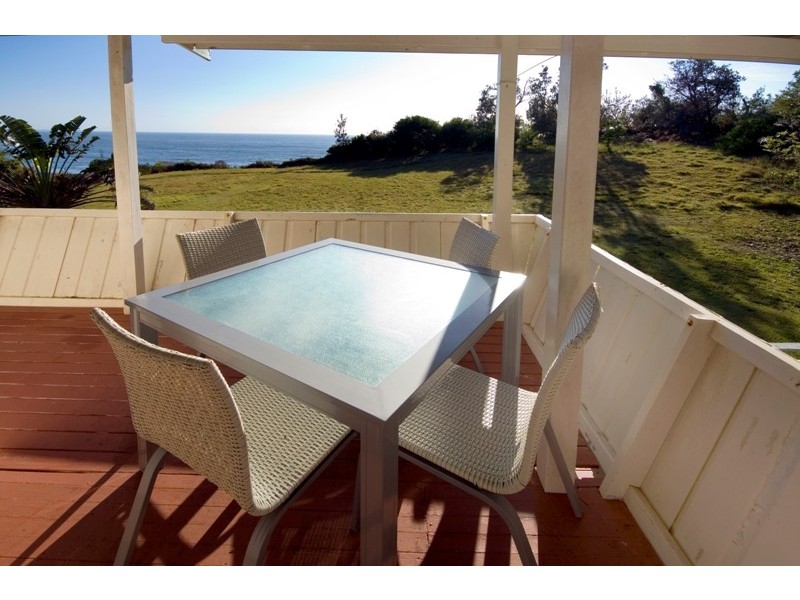 4 Banksia Street, Minnie Water NSW 2462