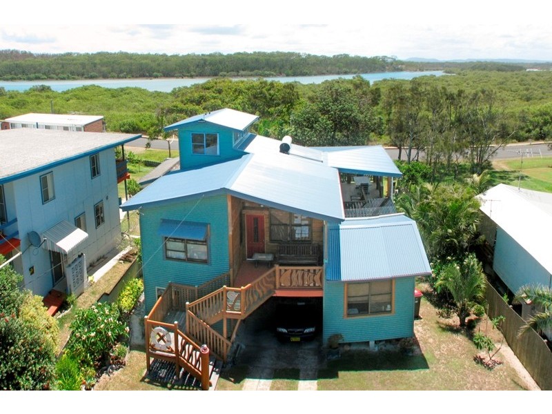 143 Main Street, Wooli NSW 2462