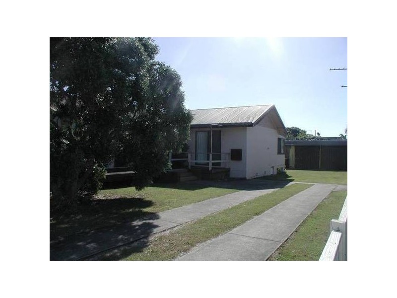 32 Grevillia Parade, Minnie Water NSW 2462