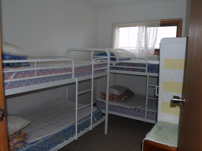 27 Waratah Crescent, Minnie Water NSW 2462