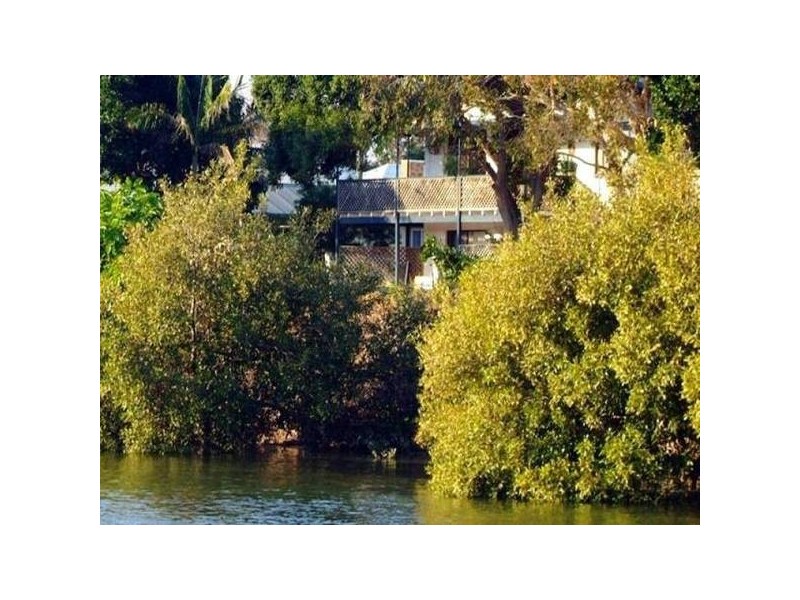 Unit 4/69 Riverside Drive, Wooli NSW 2462