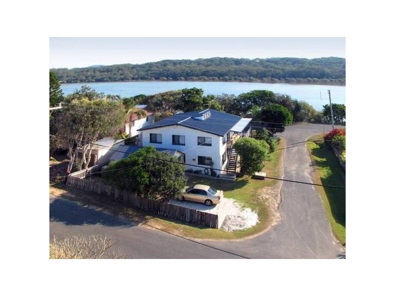 Unit 4/69 Riverside Drive, Wooli NSW 2462