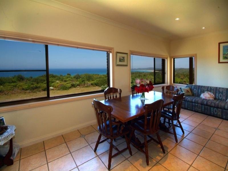 9 Grevillia Parade, Minnie Water NSW 2462