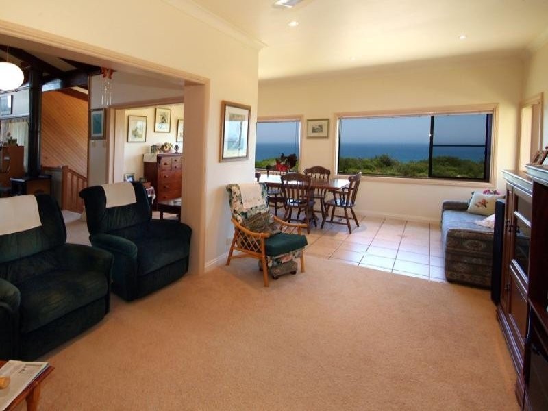 9 Grevillia Parade, Minnie Water NSW 2462