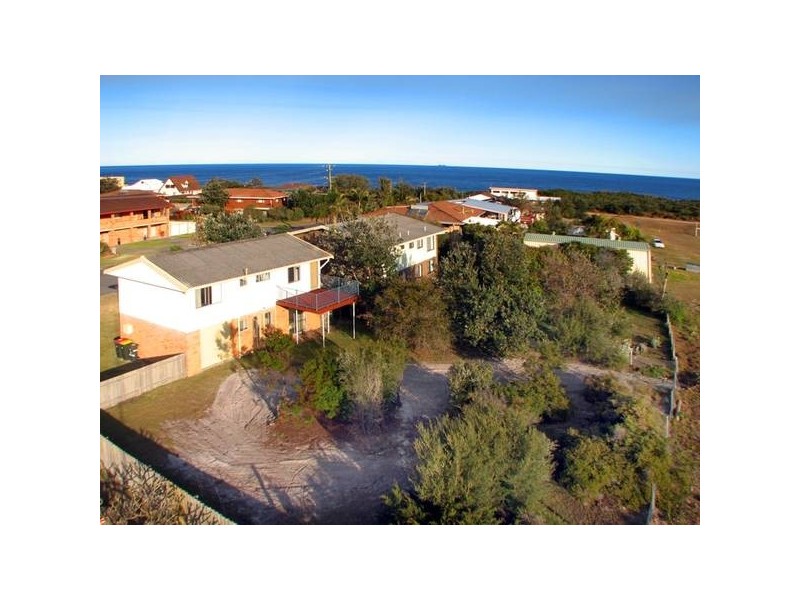 15 Hiawatha Road, Minnie Water NSW 2462
