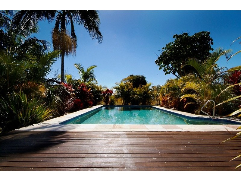 275 Warregah Island Road, Chatsworth NSW 2469