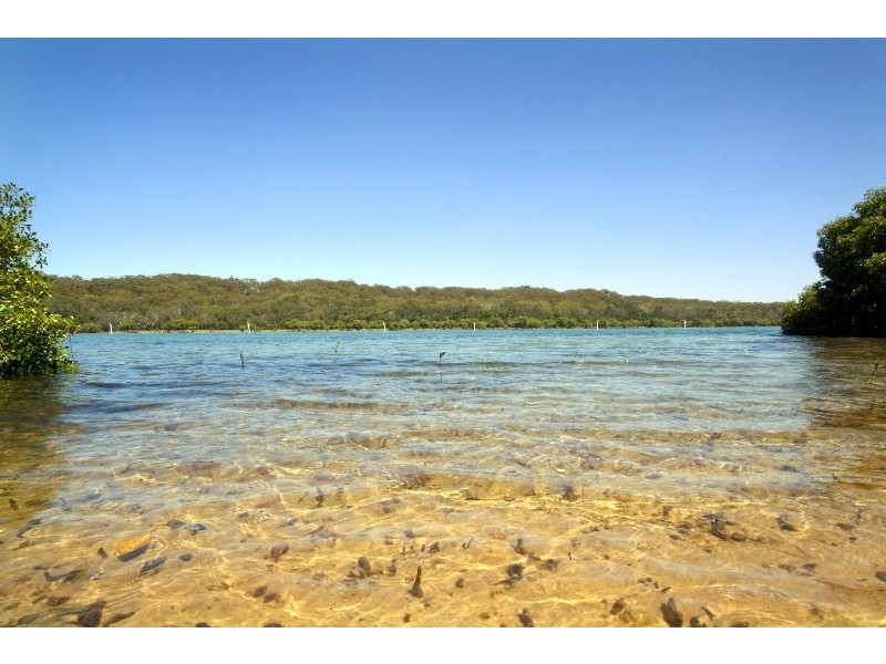 27 Riverside Drive, Wooli NSW 2462