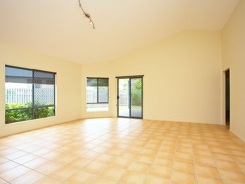 37 Douglas Circuit, North Lakes QLD 4509