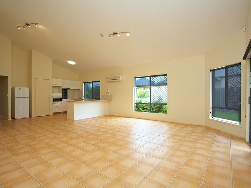 37 Douglas Circuit, North Lakes QLD 4509