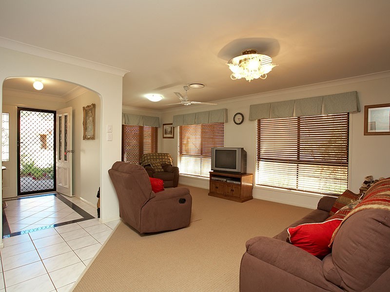 7 Glorious Court, North Lakes QLD 4509