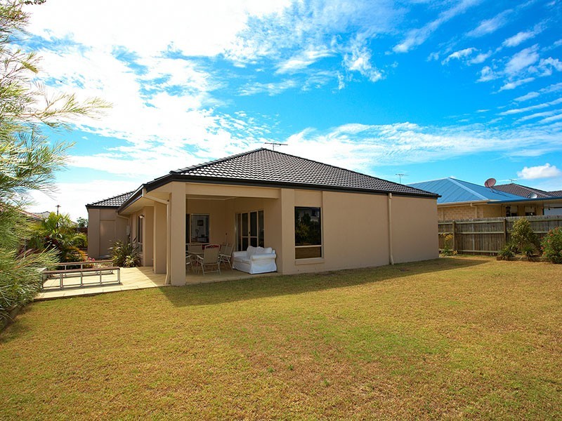 44 Kurrajong Circuit, North Lakes QLD 4509