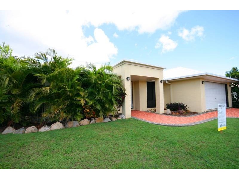 20 Campion Dr, North Lakes QLD 4509