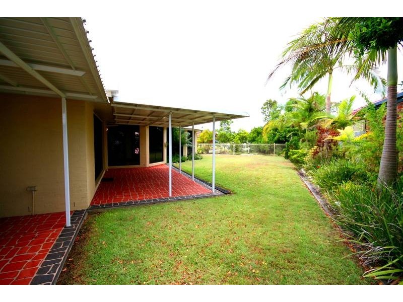 20 Campion Dr, North Lakes QLD 4509