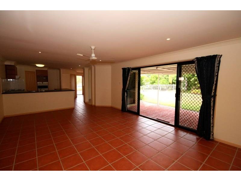 20 Campion Dr, North Lakes QLD 4509