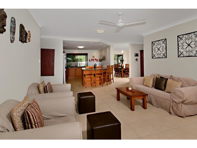16 Satinash Court, North Lakes QLD 4509