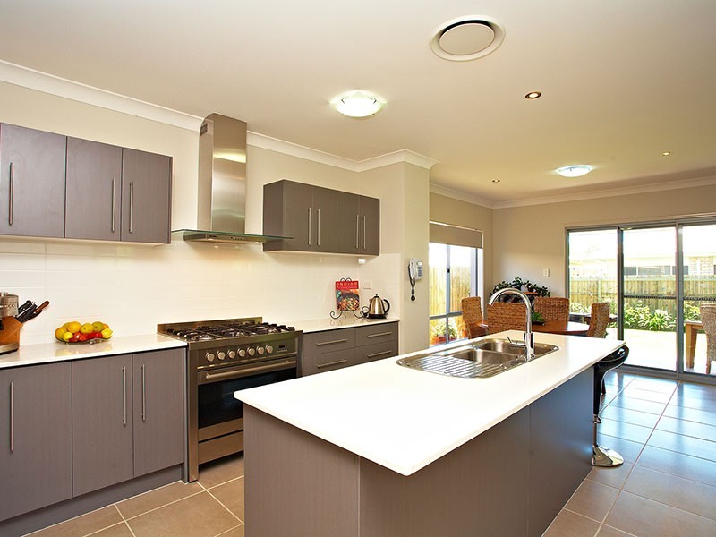 4 Glider Street, North Lakes QLD 4509