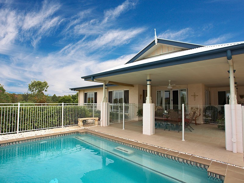 28 Lochside Drive, North Lakes QLD 4509