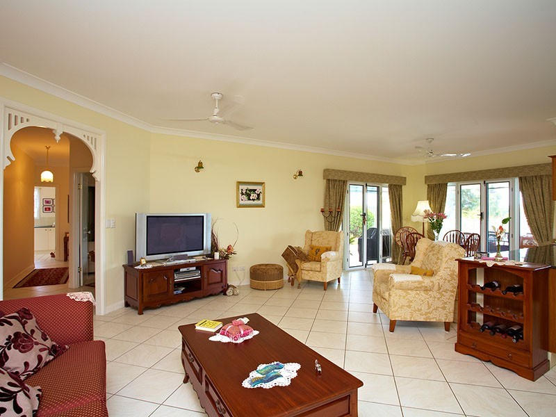 28 Lochside Drive, North Lakes QLD 4509