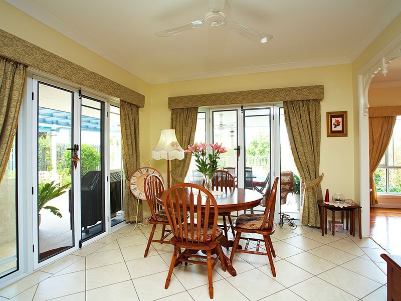 28 Lochside Drive, North Lakes QLD 4509