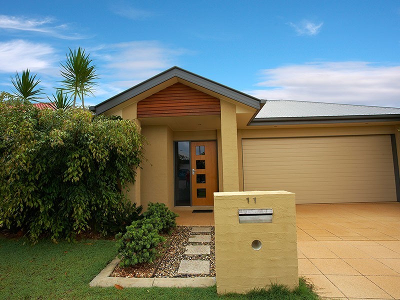 11 Parry Street, North Lakes QLD 4509