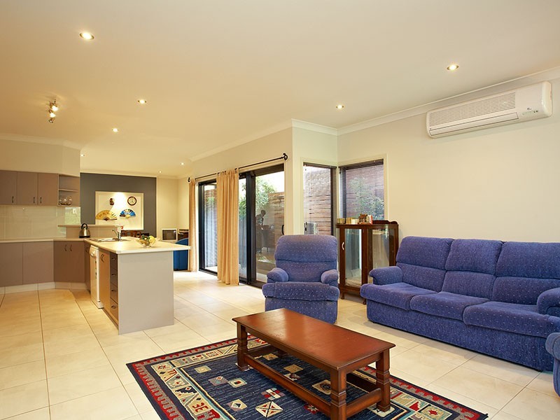 11 Parry Street, North Lakes QLD 4509