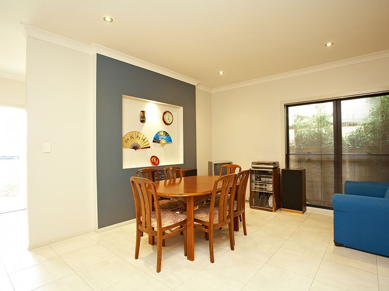 11 Parry Street, North Lakes QLD 4509