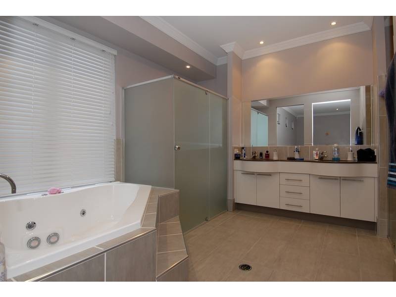 120 Copeland Drive, North Lakes QLD 4509
