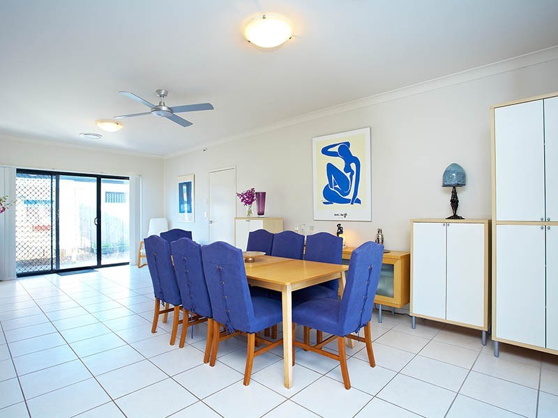2 Thomson Close, North Lakes QLD 4509