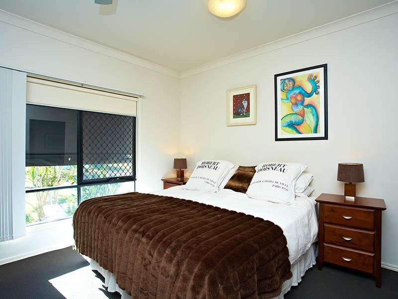 2 Thomson Close, North Lakes QLD 4509