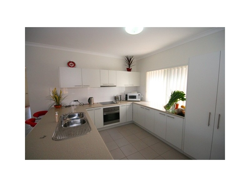 15 Echidna parade, North Lakes QLD 4509