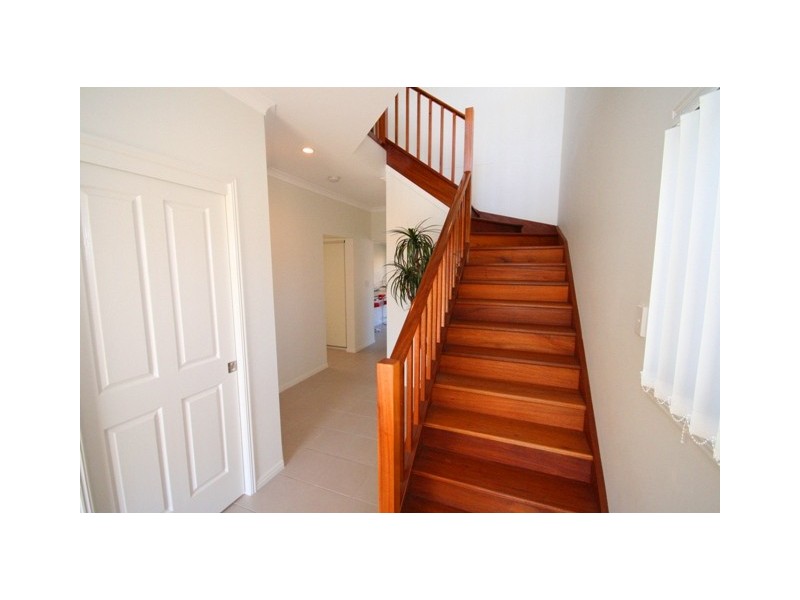 15 Echidna parade, North Lakes QLD 4509