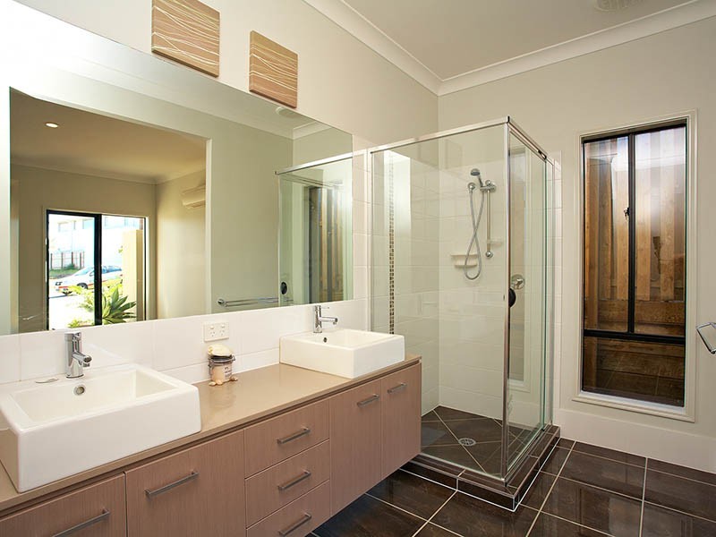 12 Eaton Close, North Lakes QLD 4509