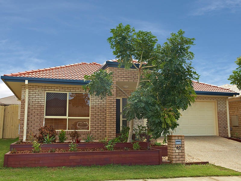 42 Kurrajong Circuit, North Lakes QLD 4509