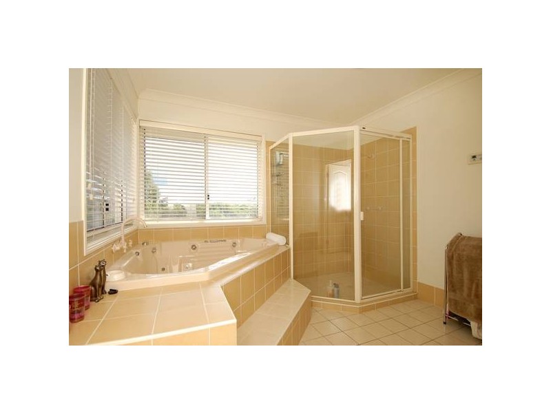 North Lakes QLD 4509