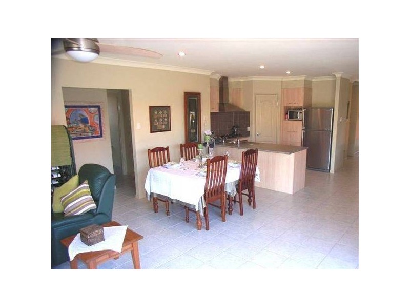 North Lakes QLD 4509