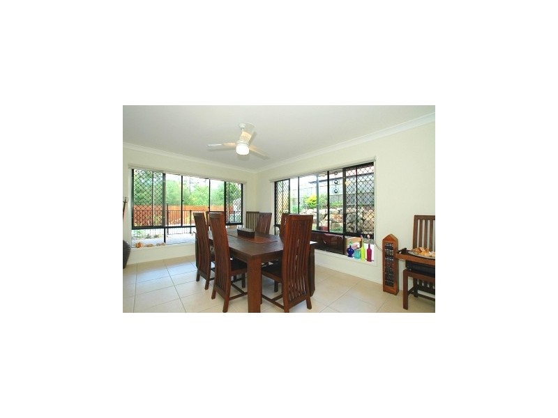 North Lakes QLD 4509