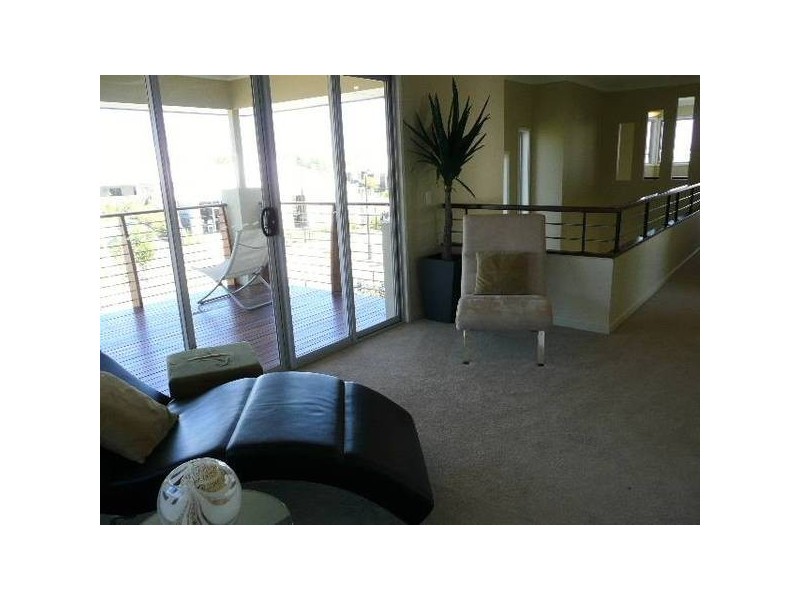 North Lakes QLD 4509