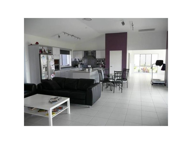 North Lakes QLD 4509