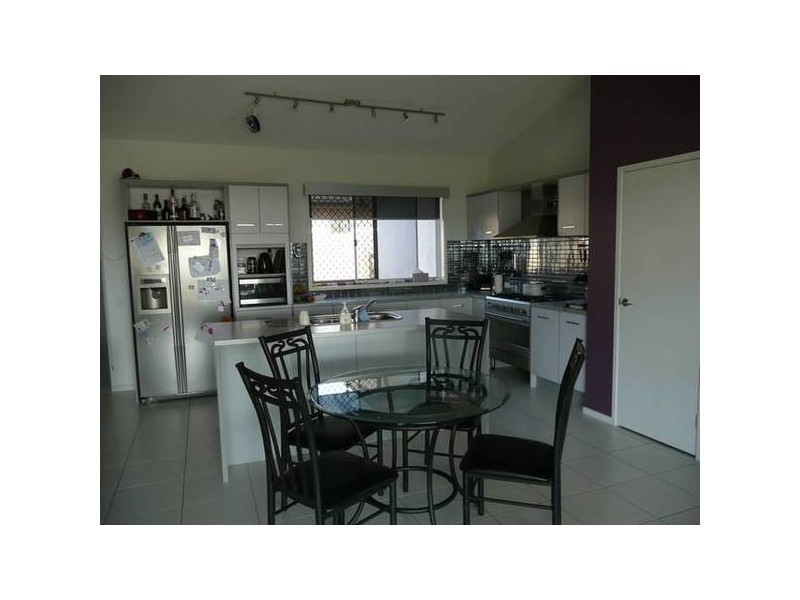 North Lakes QLD 4509