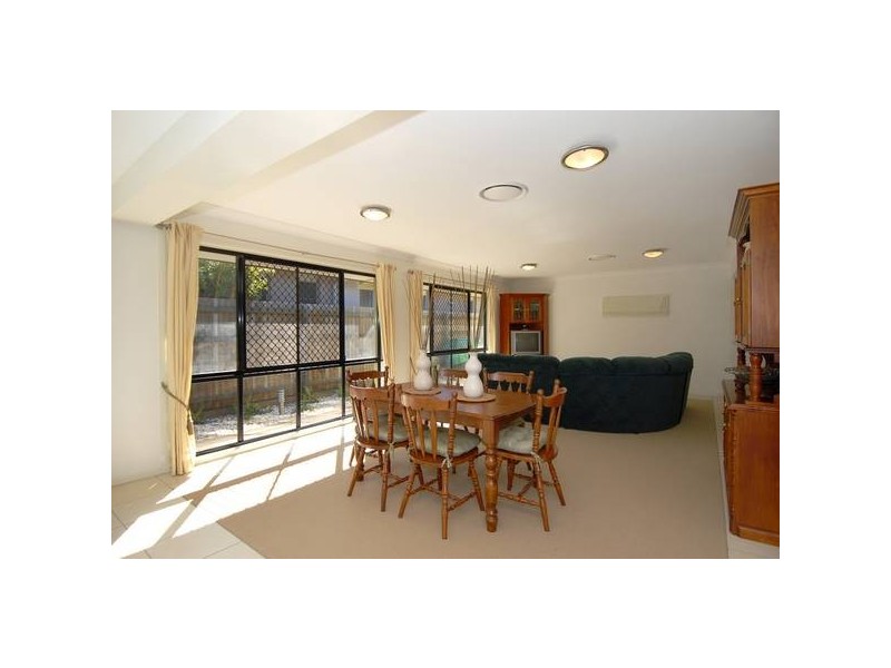 North Lakes QLD 4509