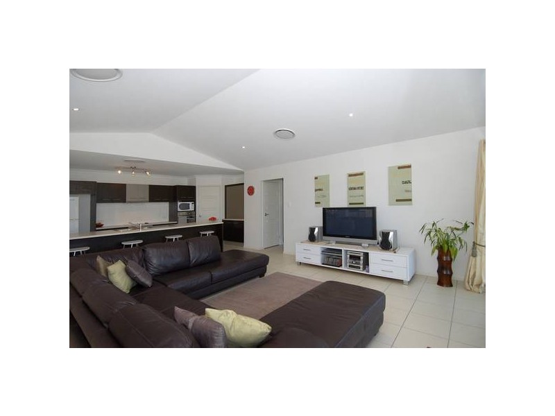 North Lakes QLD 4509