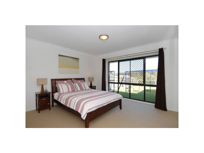 North Lakes QLD 4509