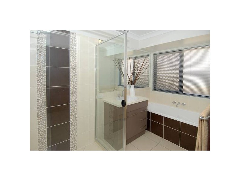 North Lakes QLD 4509