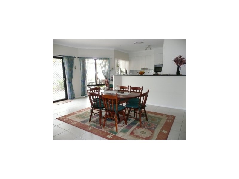 77 Cottonwood Circuit, North Lakes QLD 4509