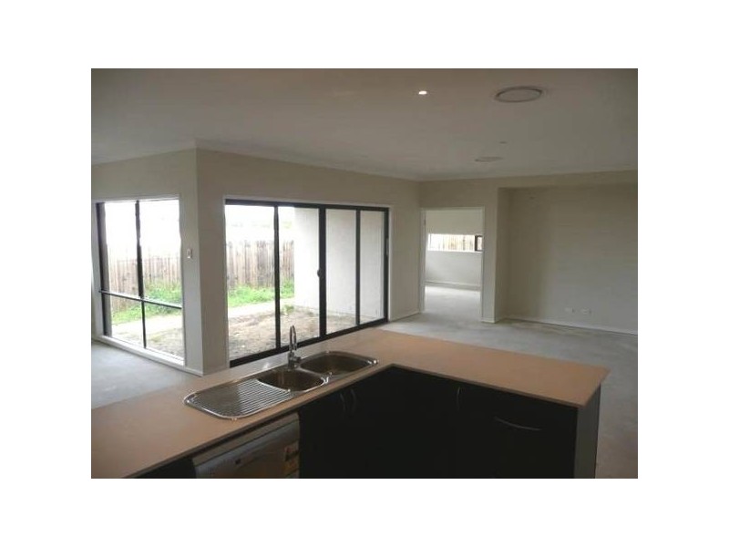 North Lakes QLD 4509