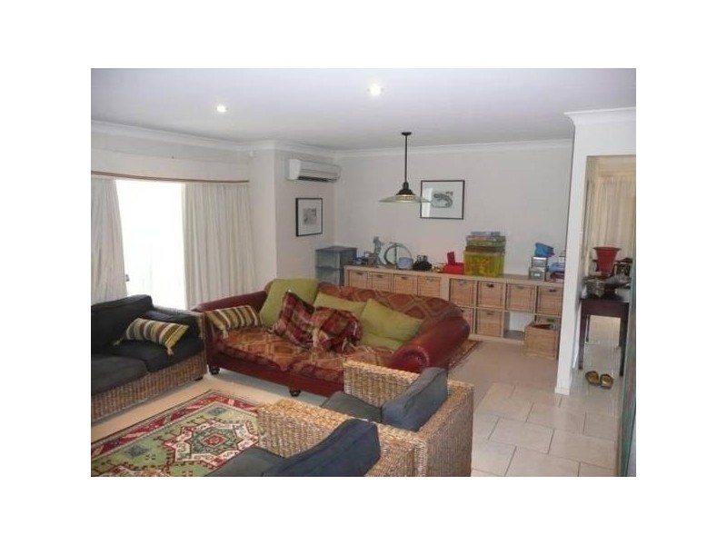 North Lakes QLD 4509