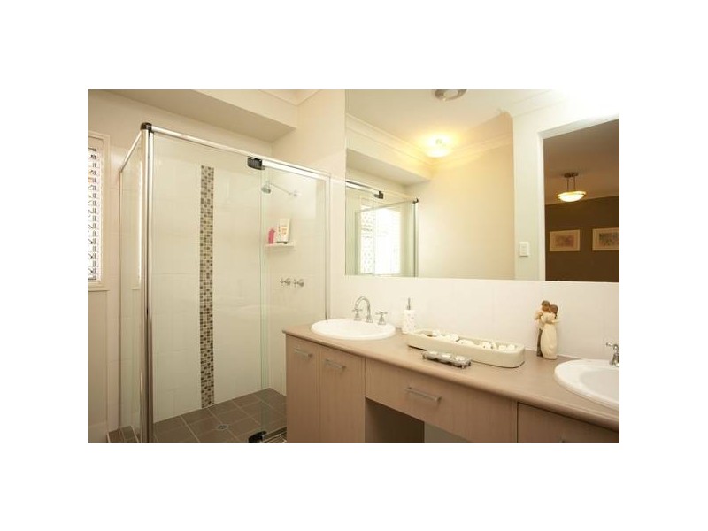 North Lakes QLD 4509